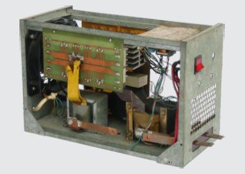 In 1987, the first inverter MOSFET manual arc welding machine in the domestic market was developed.